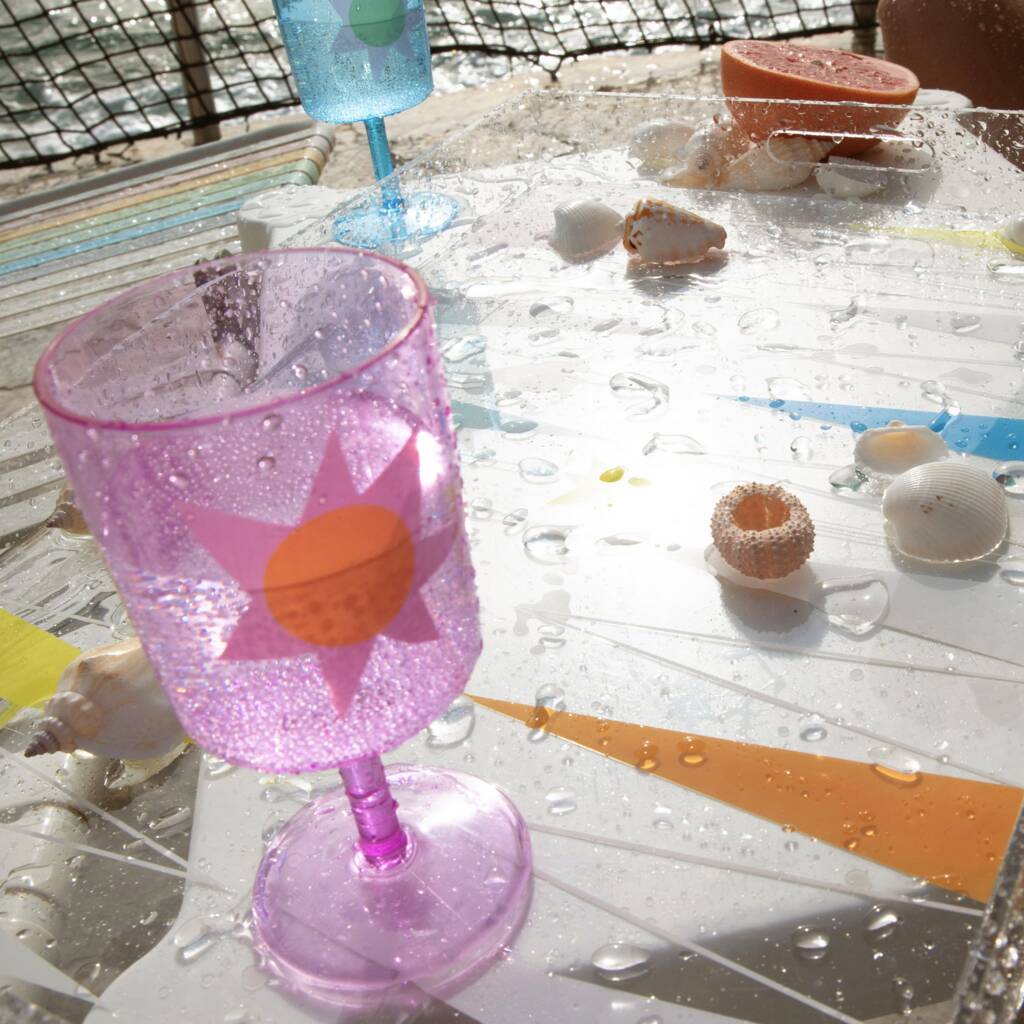 Sunnylife Set Of Four Poolside Wine Glasses