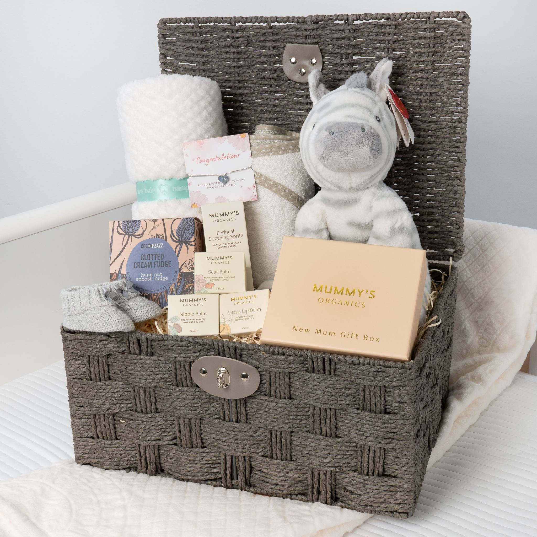 New Mum and Baby Luxury Hamper with Blanket - White