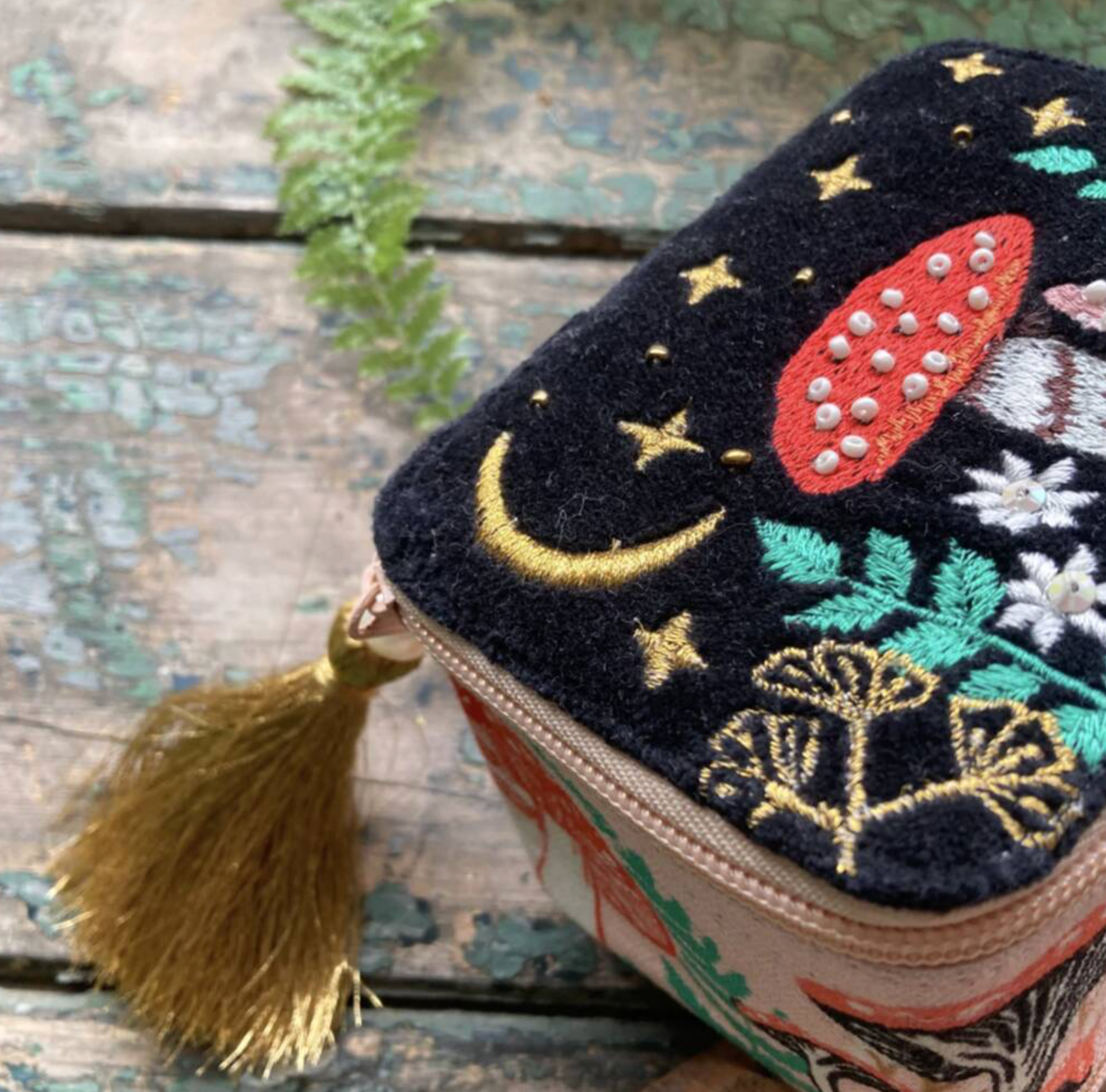 Embroidered Forage Designed Jewellery Case