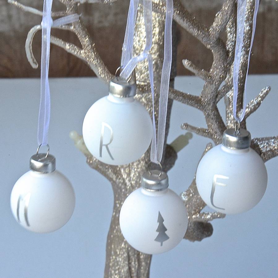 White 'Merry Xmas' Mini Bauble Set